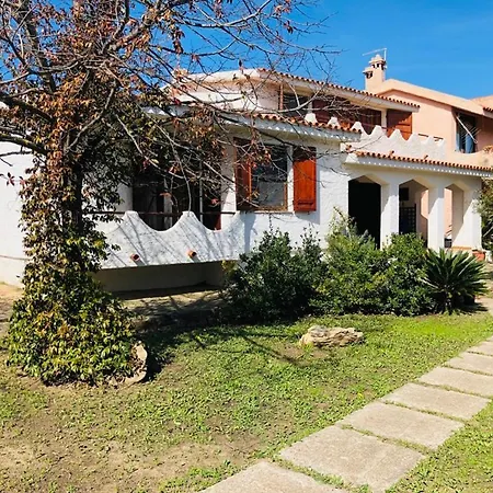 Serafina 100 Mt Dal Mare Budoni Вилла Танаунелла